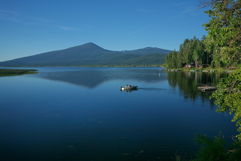 Boating Klamath Lake-Fremont Winema_Forest Service Pacific Northwest Region